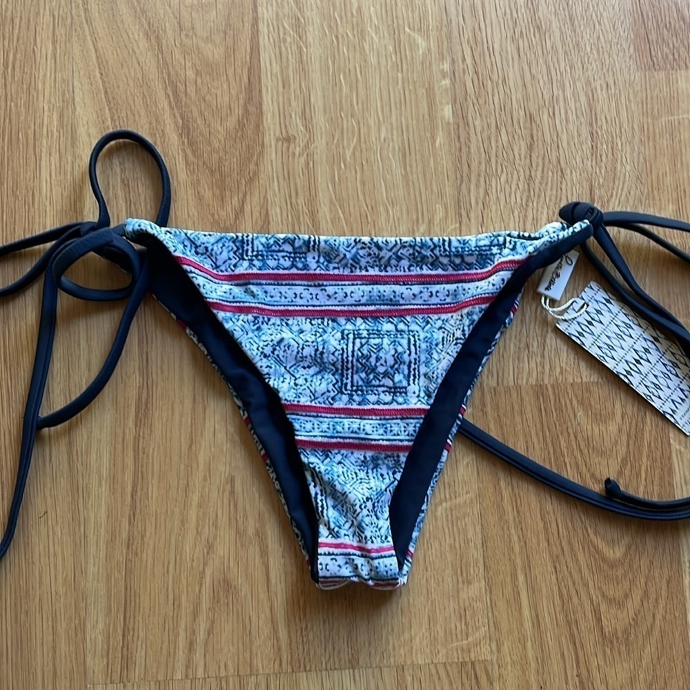 Frankies bikinis Marley bottom Batik Print MEDIUM bottom side string